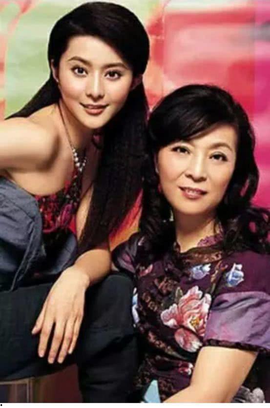 女明星主动钩引经纪人,背后真相令人唏嘘