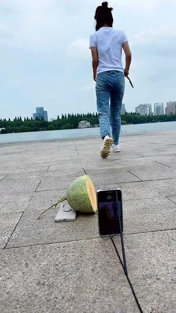 吃哈密瓜拍摄创意,甜蜜瞬间，光影交织的味蕾之旅